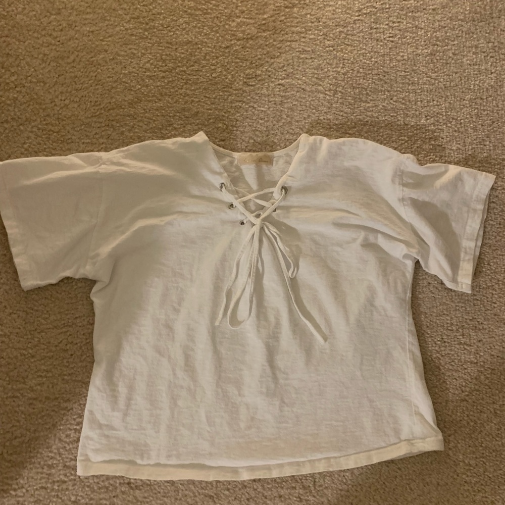 white T-shirt